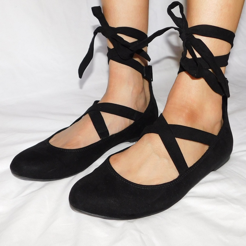 Brash ballet flats, with laces and zipper— size 7 women’s